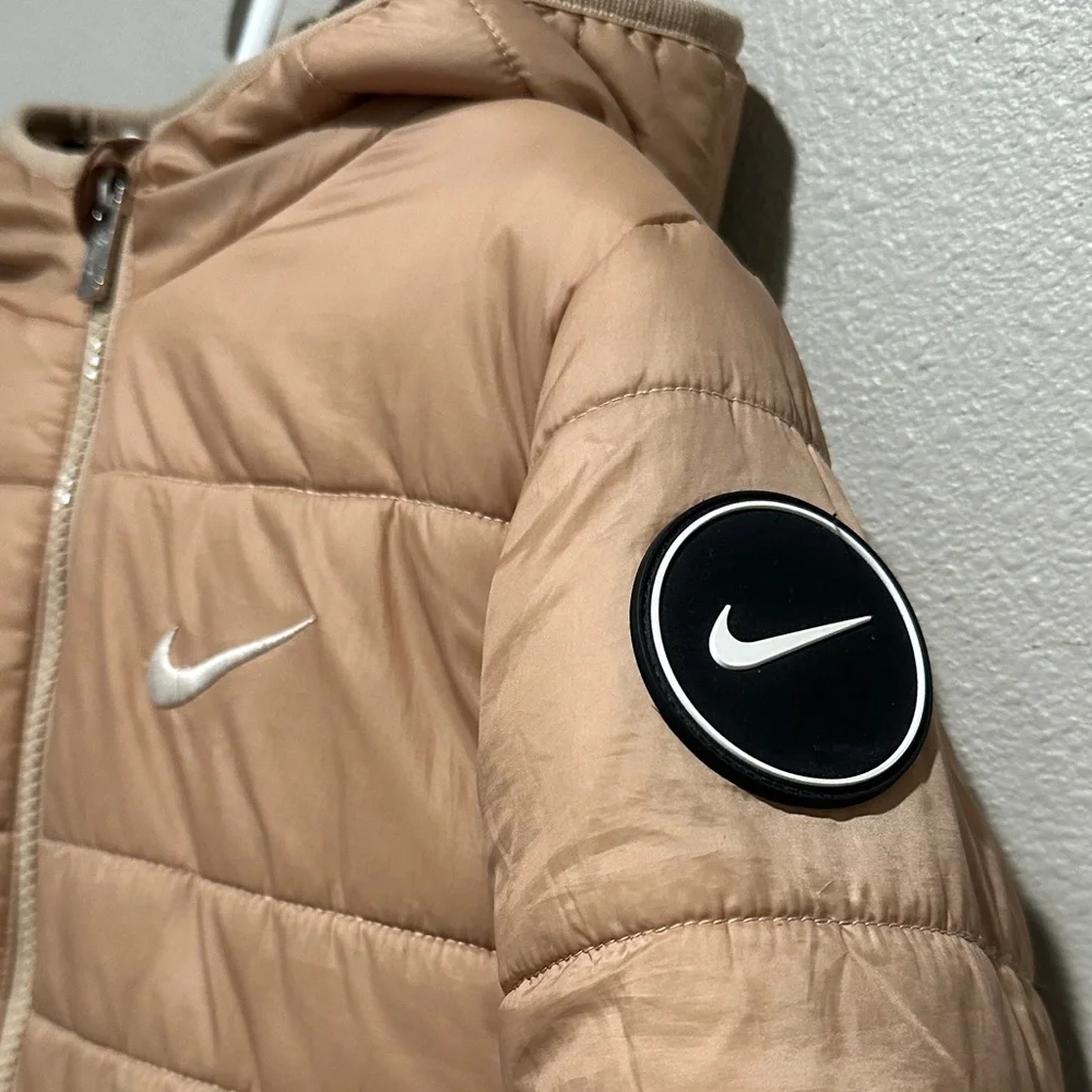 Nike Beige Puffer Jacket Size: 5